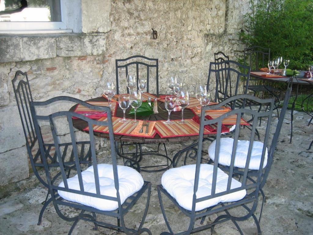 La Ferme Des 3 Maillets Hotel Avaray Exterior photo